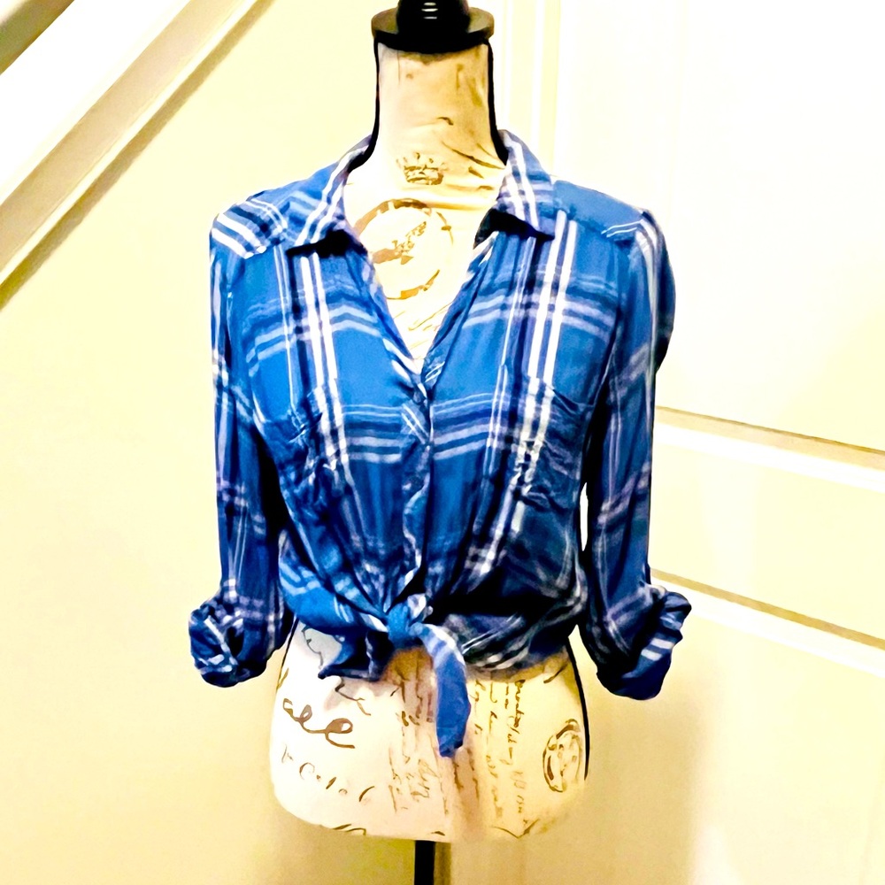 SOFT JOIE Plaid Long Sleeve Collared Button Down Shirt, 100% Rayon, Sz Medium